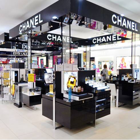 Distributing cosmetics to Japan